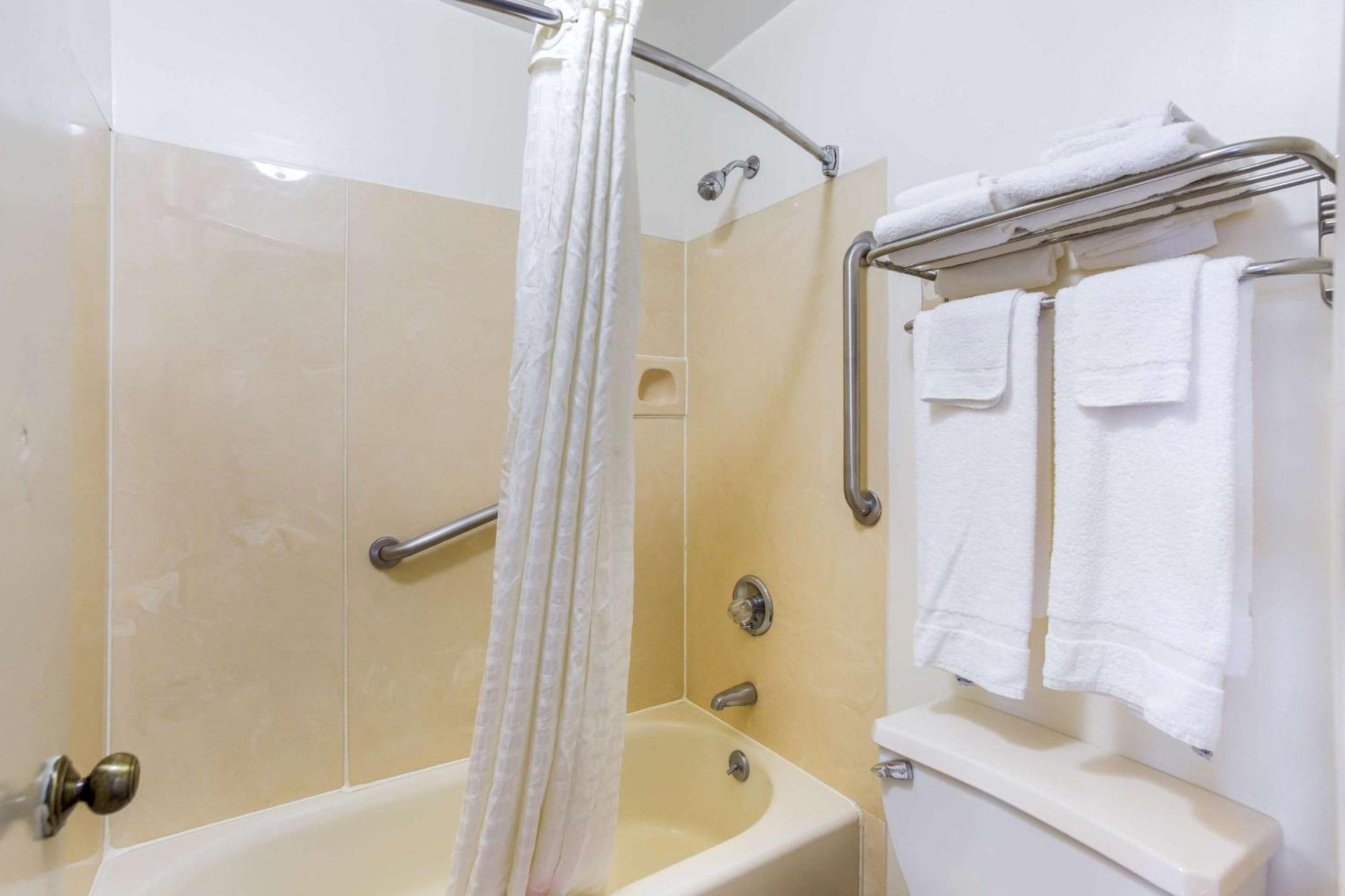Econo Lodge Lebanon Ngoại thất bức ảnh